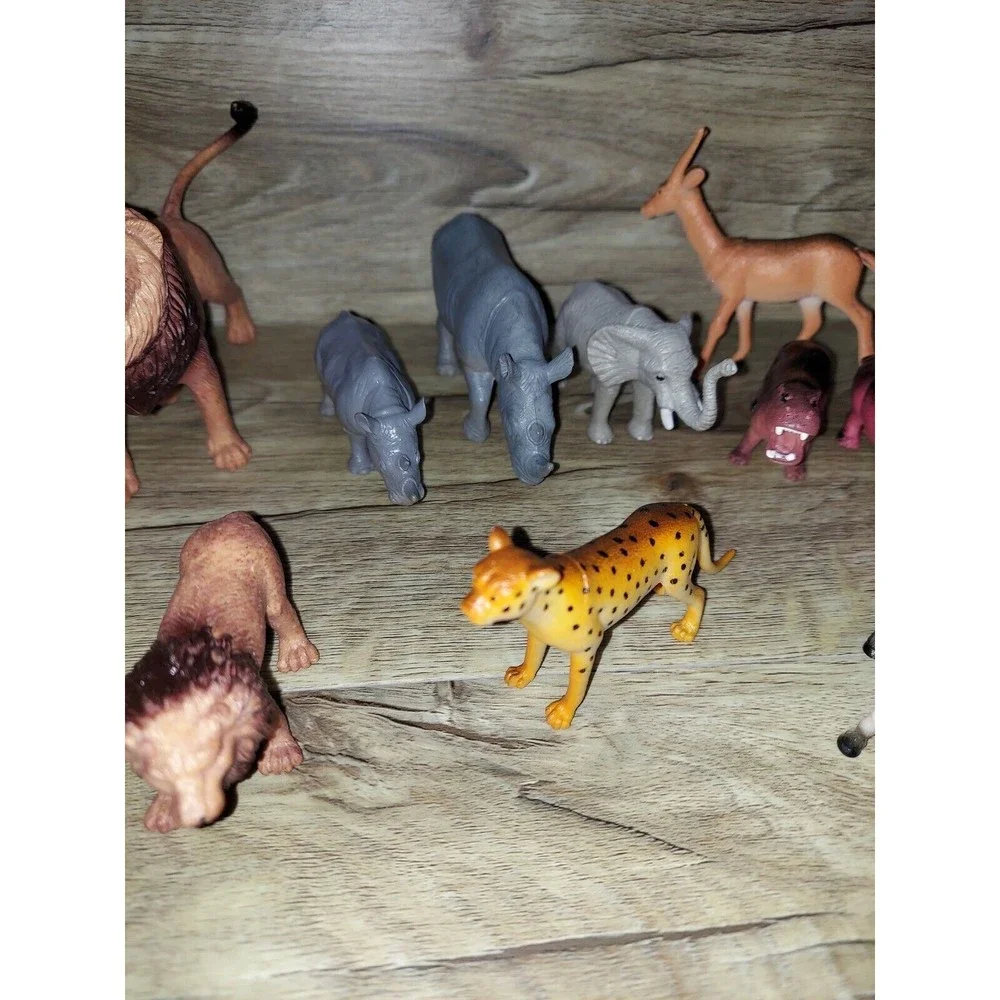 N/A plastic animal